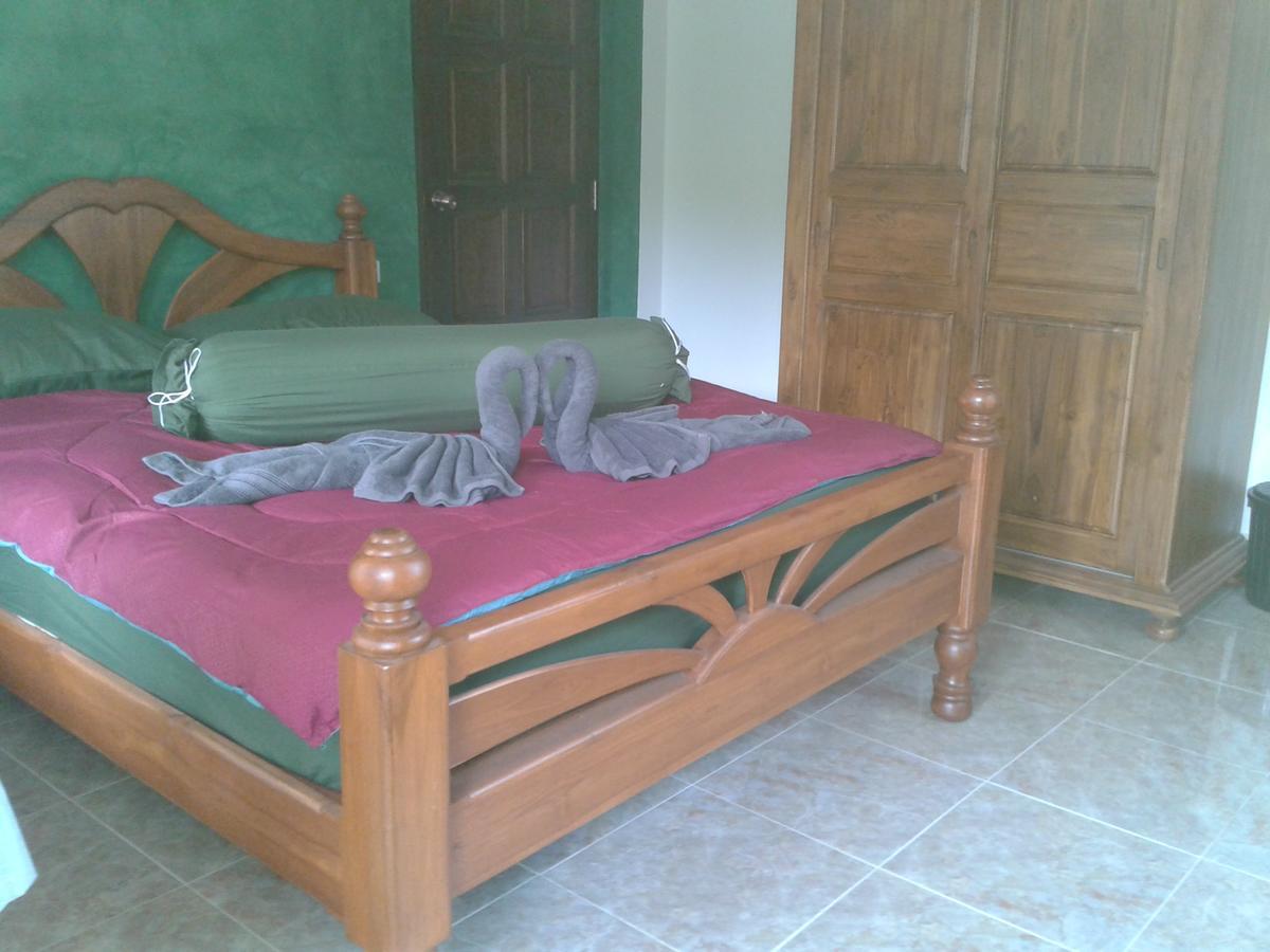 Nananuira Apartment And Room Khaulak Kültér fotó