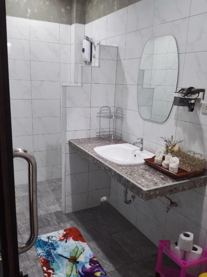Nananuira Apartment And Room Khaulak Kültér fotó